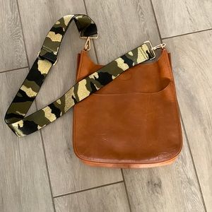 AH.DORNED camel bag with gold/Camo strap